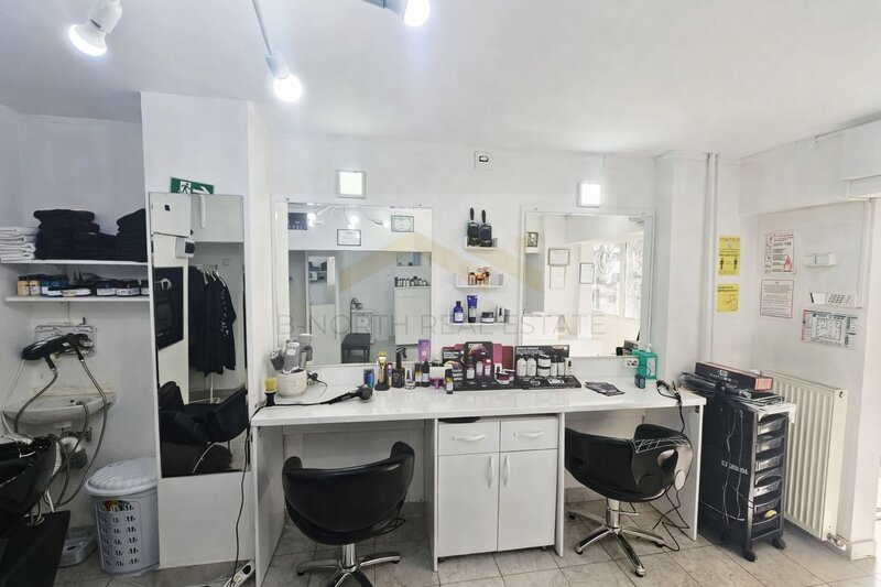 Mihai Bravu, spatiu coafor / frizerie / manichiura–pedichiura de inchiriat.